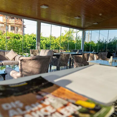Goeynuek Garden Hotel Kemer
