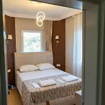 Hotel Goeynuek Garden *